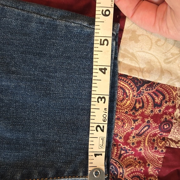 Judy Blue Distressed Blue Jeans with Red Details 3xl - Picture 6 of 8